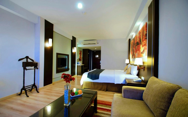 Beverly Hills Plaza Hotel & Spa