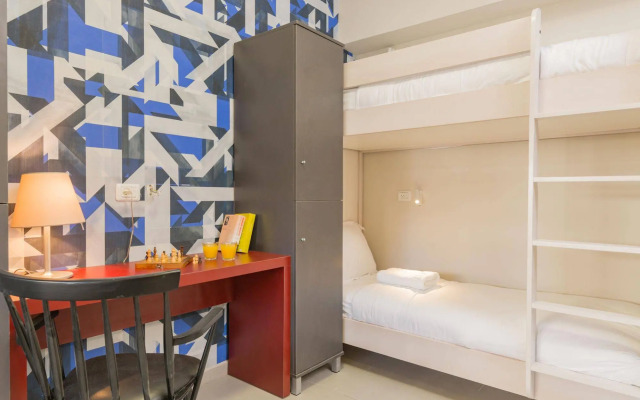 Stay Inn Hostel