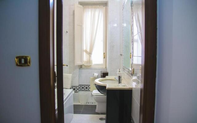 Happy Rooms in Easy House