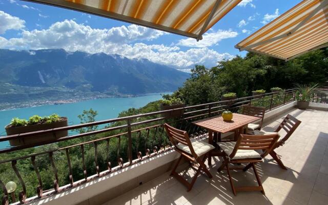 Casa Nonno Sergio Lake View by Gardadomusmea
