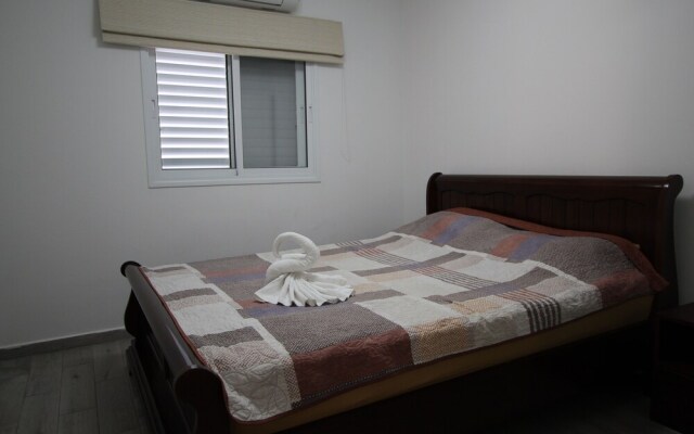 The Seasons Beach Apartment 2