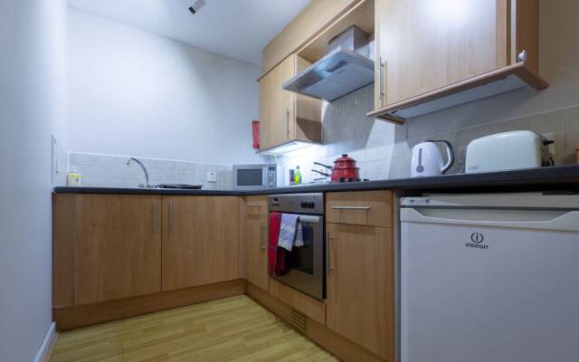 NEW 2BD Sleeps 4 Close to City Liverpool Centre