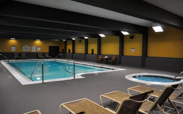 Adam's Mark Hotel & Conference Center