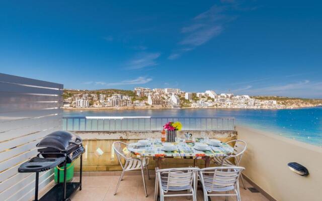 Blue Harbour Seafront Penthouse with large terrace with panoramic sea views by Getawaysmalta