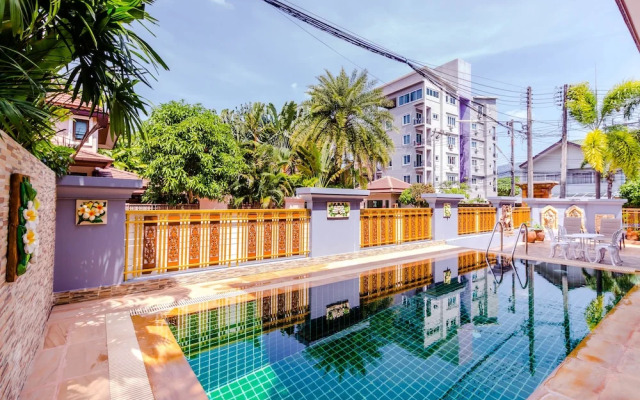 3 Bedrooms Pool Villa Walk to Patong