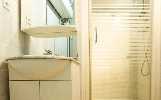 Nice studio with direct access to the sea