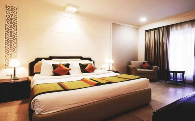 Howard Plaza - The Fern Agra