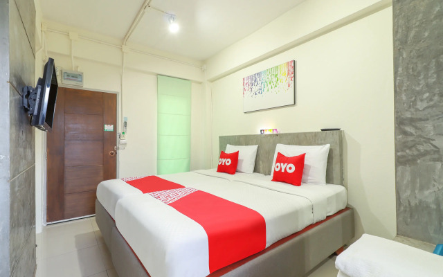 OYO 412 7 Days Hotel