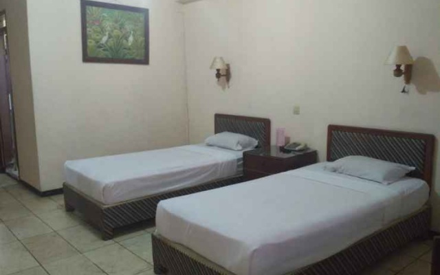 Kusuma Kartikasari – Guest Rooms – Surakarta