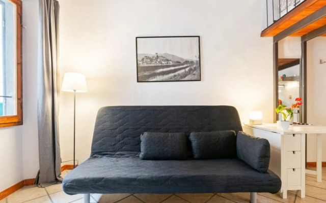 Modern Studio Flat - 3 mins from Duomo Square