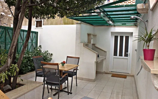 Apartments La Perla