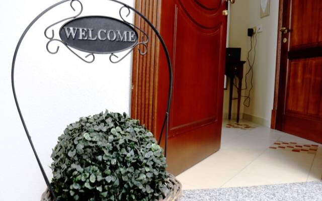 Sardinia Re Guest House