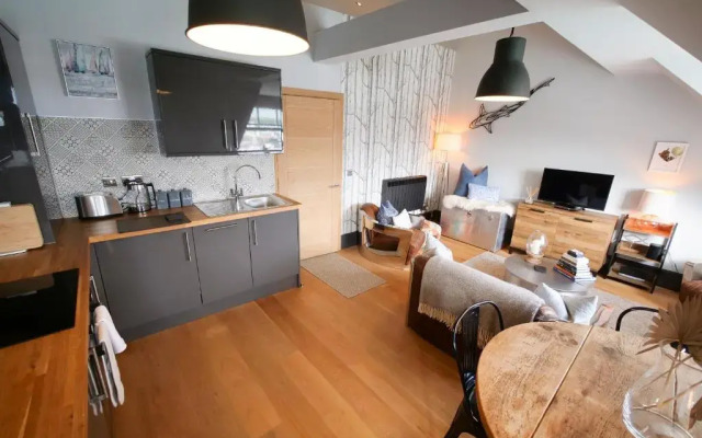 Padstow Escapes - Pajar Luxury Penthouse Apartment
