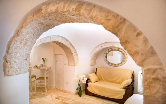 Trullo Giardino Fiorito
