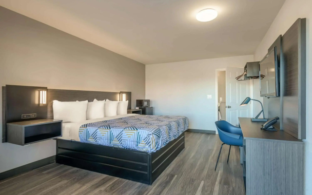 Motel 6 Commerce, GA