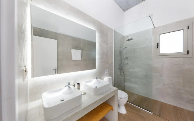 Senses Suite Ena in Dassia