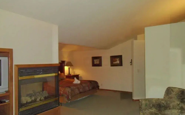 Meadow Lake Resort & Condos