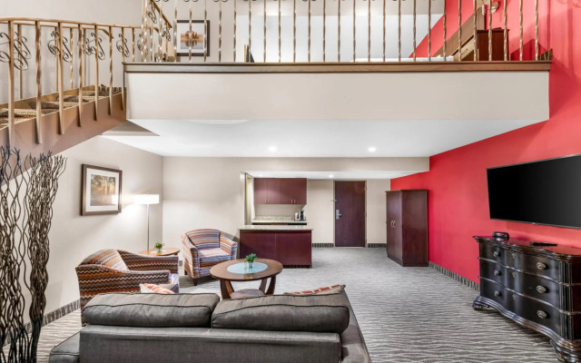 Quality Inn & Suites Columbus
