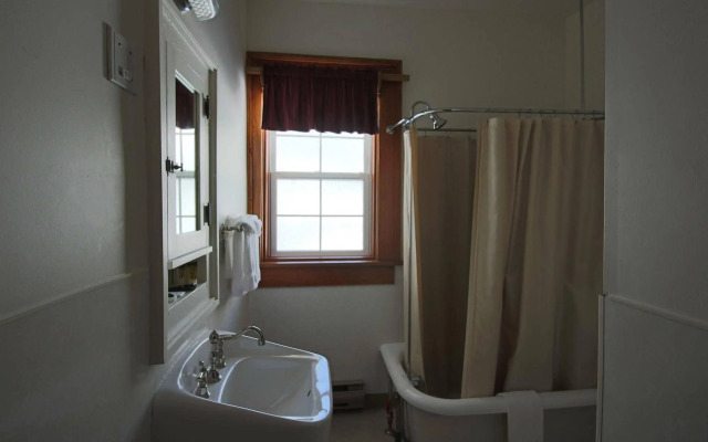 Prince of Wales Hotel