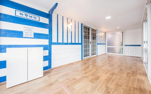 Gangneung Gyeongpo Paranbada Pension