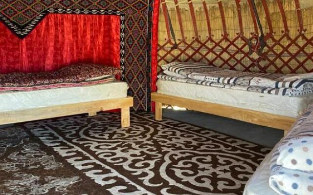 Yurt camp Sonun