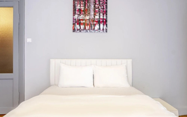 Refreshing and Central Apartment in Beyoglu