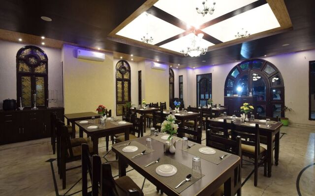 Oyo 30226 Hotel Darshan Palace