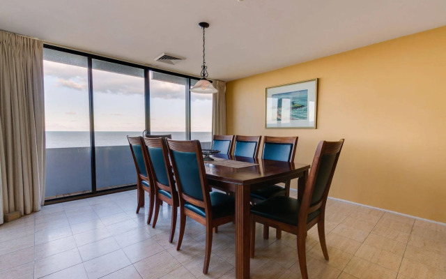 Pacific Towers Beach Resort