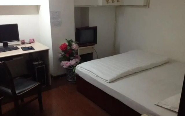Zhengzhou Yueliangwan Serviced Apartment