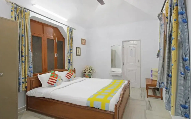 Thakore House By OYO Rooms