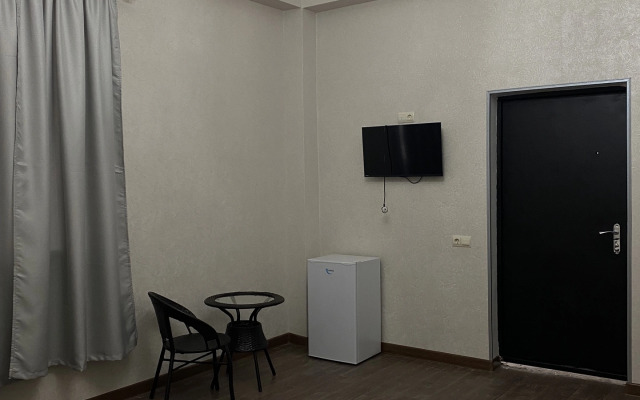 Эльбрус (Сухум)