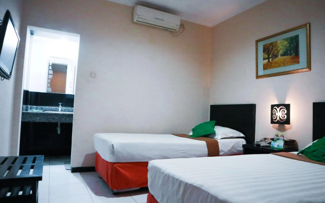 Helios Hotel