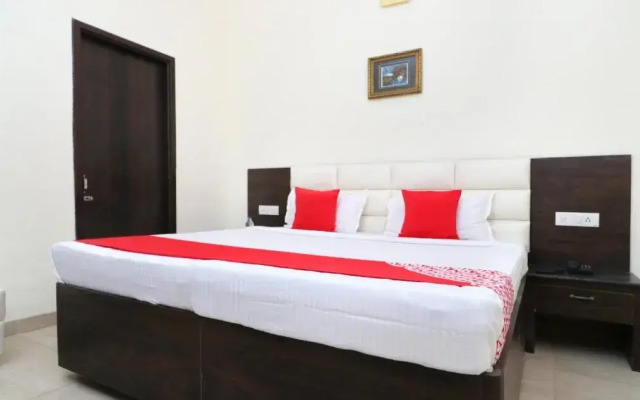 OYO 6623 Namaskar Villa