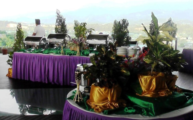 Courtyard Hotel @ 1Borneo