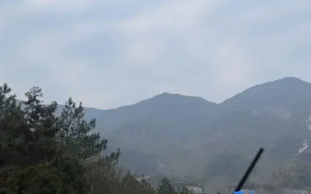 Yishan Bangshui Manor