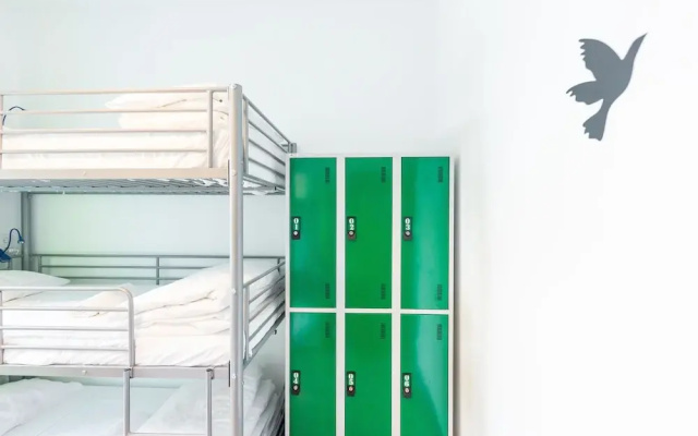 Help Yourself Hostels Parede