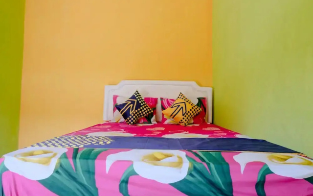 Hotel O Ilyasa Family