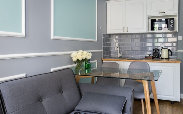 Karmelicka Stylish Apartment by Renters