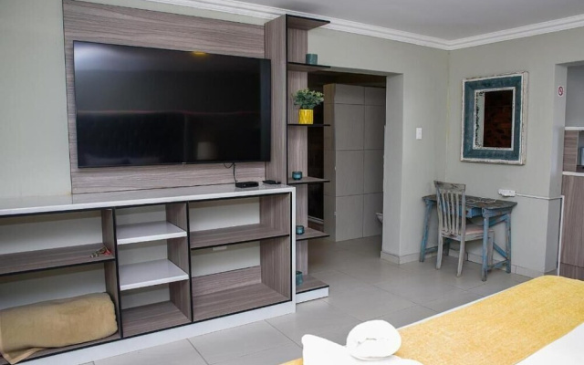 Rhino Creek Estate