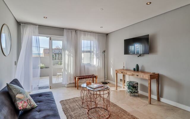 Loader Street Studios 5 by CTHA