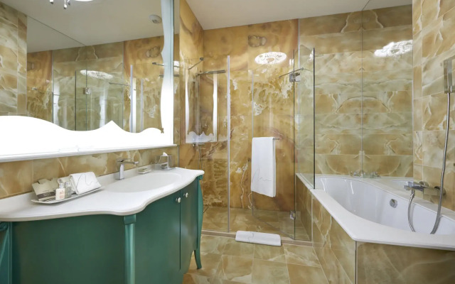 Aria Hotel Budapest by Library Hotel Collection