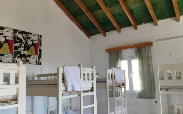 Filikur Hostel Himare