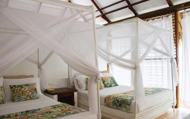 Huku Beach Hostel
