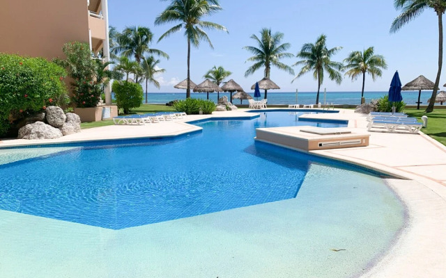 Beach Front Luxury condo