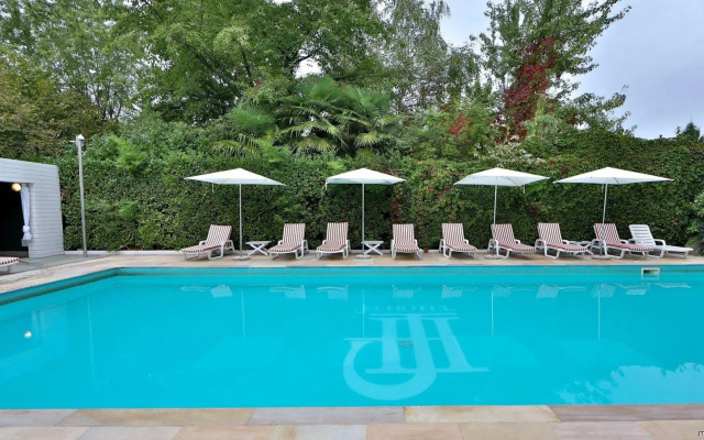 Jet Hotel, Sure Hotel Collection by Best Western