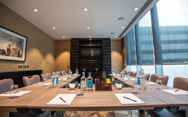 DoubleTree by Hilton Hotel Woking