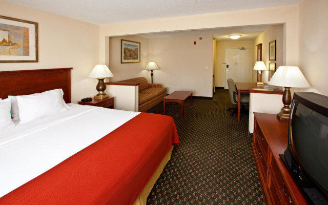 Rodeway Inn(Ex.Holiday Inn Express Middletown)