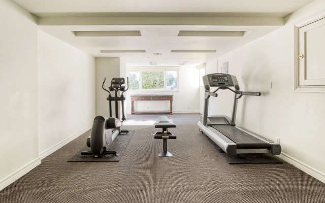 Valentino by AvantStay | Luxury Hollywood Mansion, Los Angeles