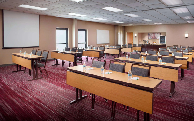 Sonesta Select Atlanta Airport