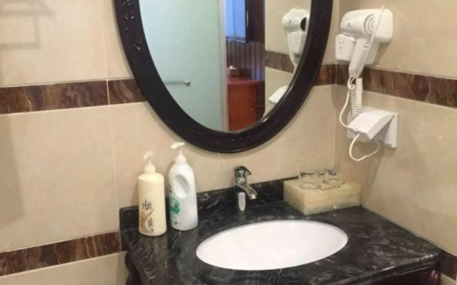 Min Sheng Hotel